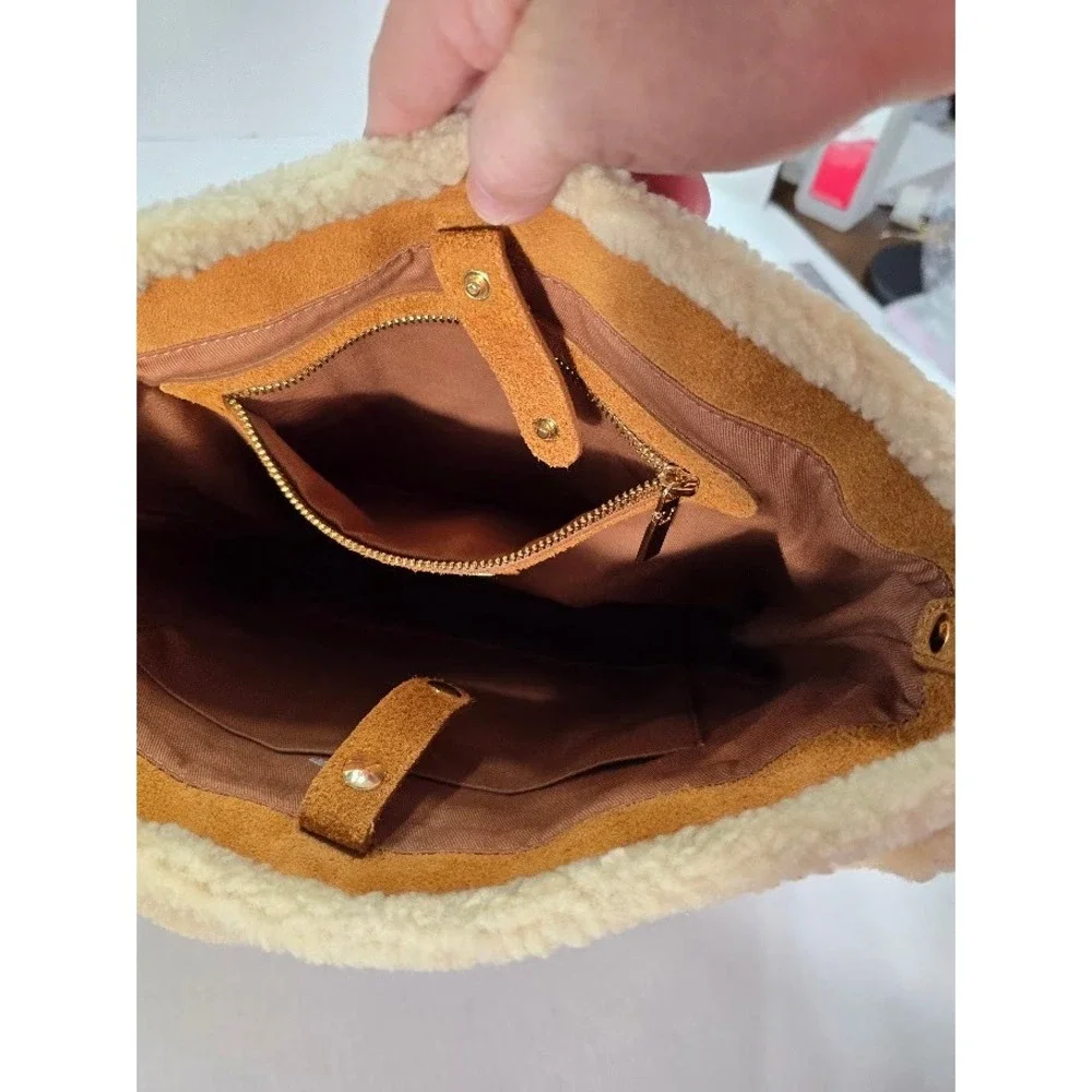 NWT Claudia Firenze Genuine Leather Bucket Bag Sherpa Trim Quilted Made in Italy